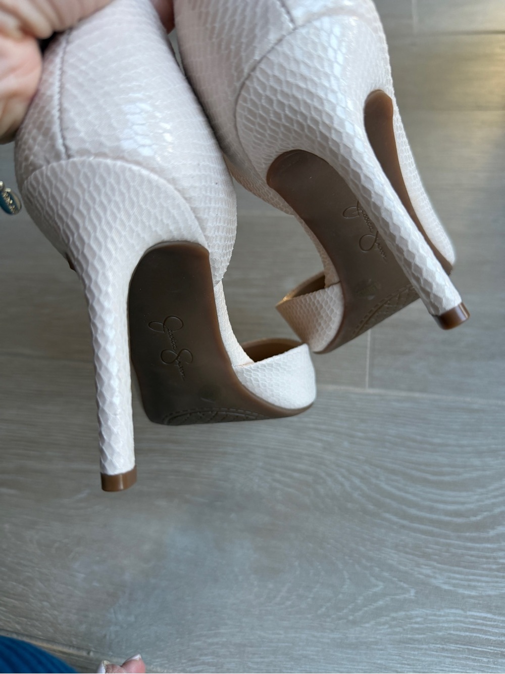 Jessica Simpson Ivory Textured Pointed-Toe Stiletto Pumps - Picture 3 of 8